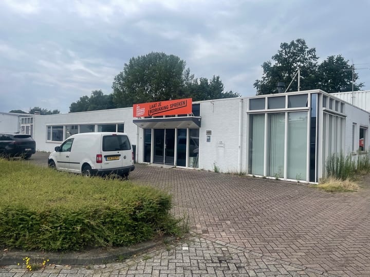 Kapitein Hatterasstraat 15, Tilburg