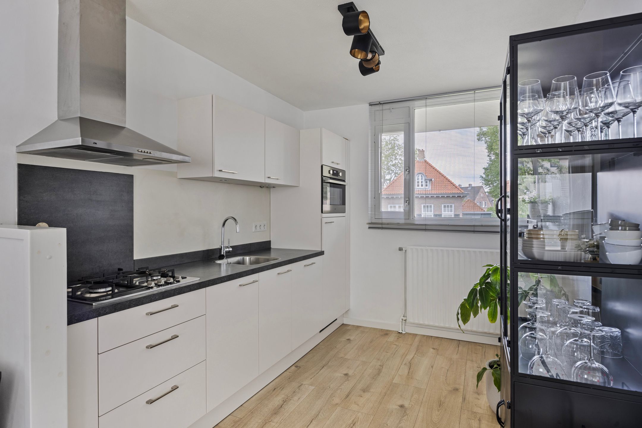 Foto 12 van Graaf Adolflaan 2