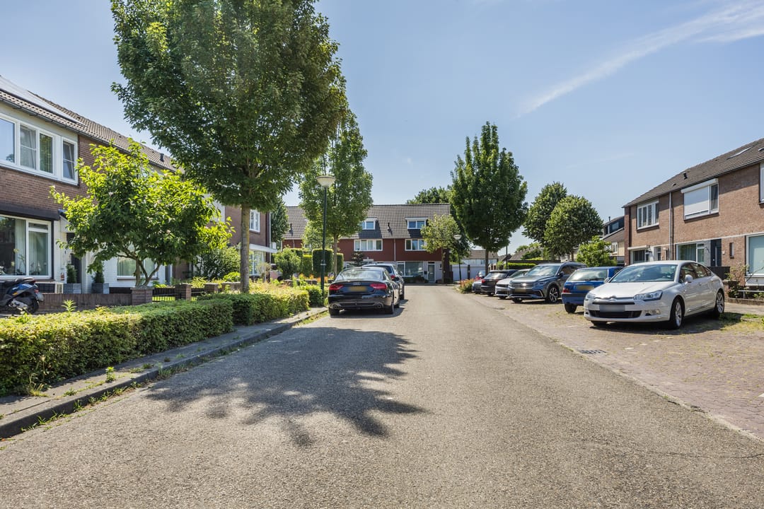 Foto 31 van Ds. Talmastraat 4