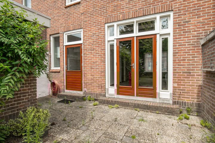 Foto 17 van Burg. Savelbergstraat 6