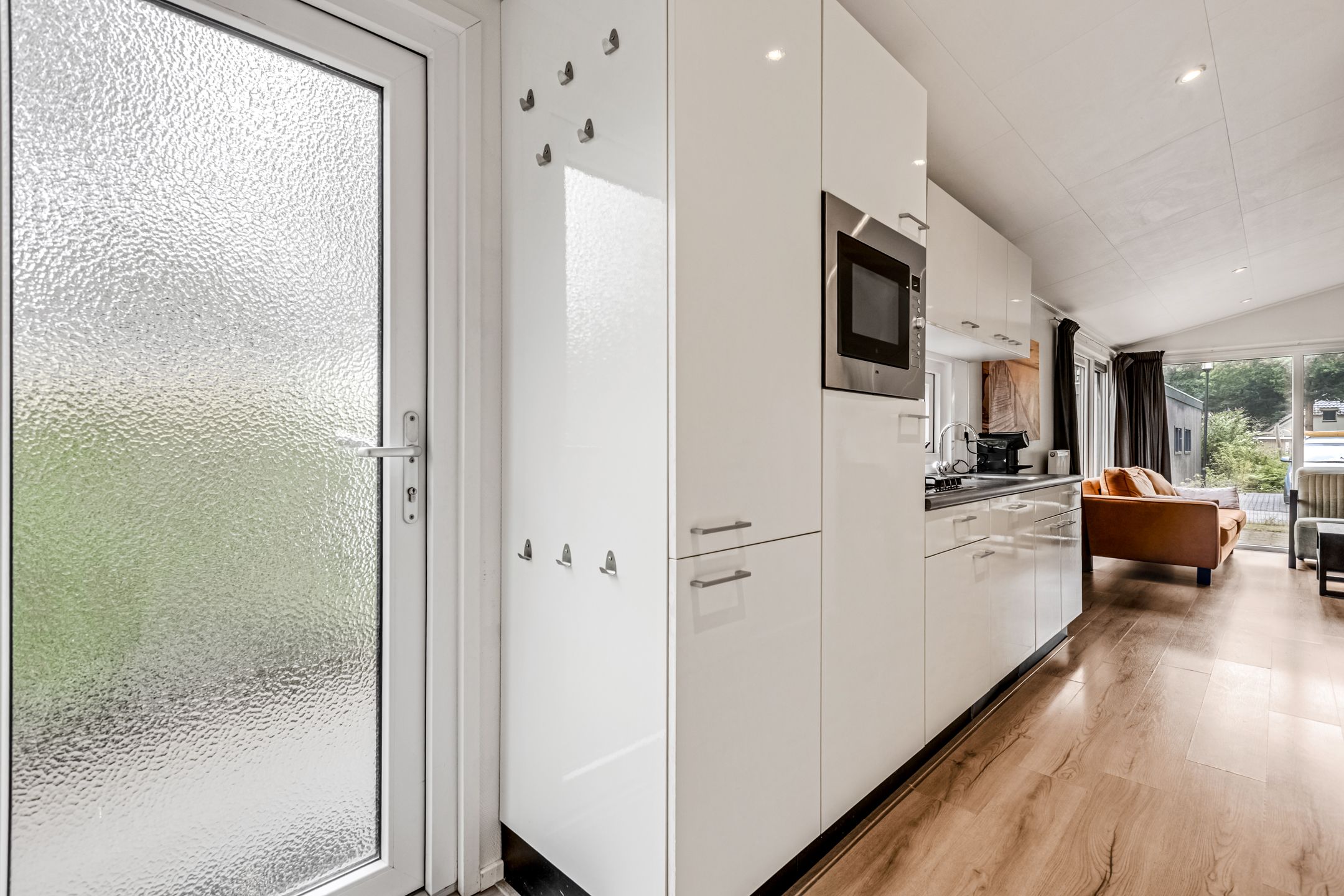 2-bedroom freehold villa in Ede — photo 3 of 5