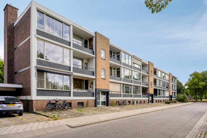 Foto 28 van Julianalaan 96