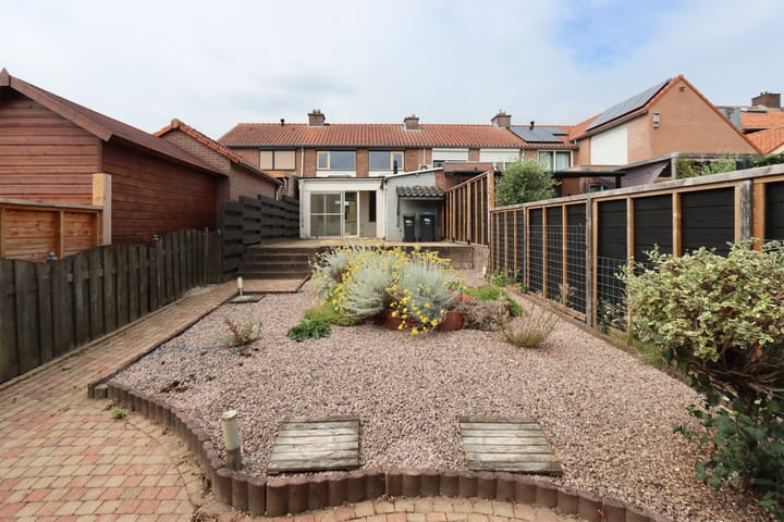 Foto 9 van Lijsterbesstraat 42