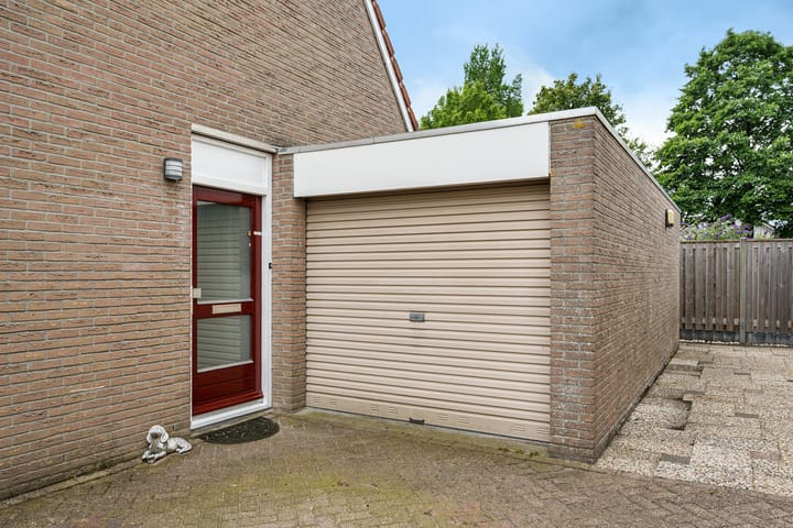 Photo 14 of Baalder 33