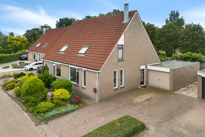 Photo 35 of Baalder 33