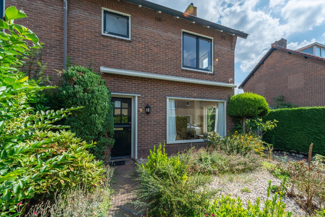 Photo 2 of Paulus Potterlaan 9