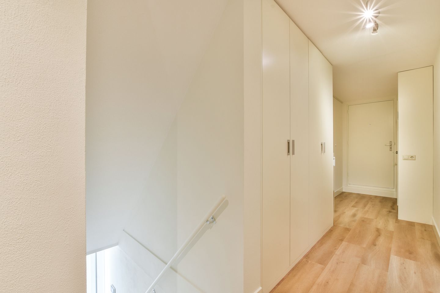Photo 14 of Borneolaan 209