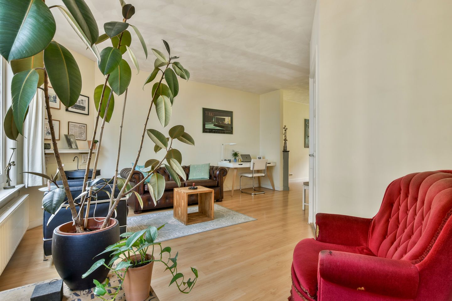 Photo 4 of Tweede Helmersstraat 43-1