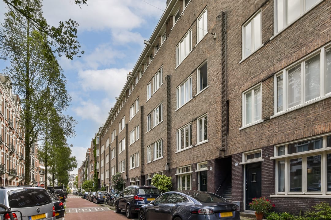 Photo 22 of Tweede Helmersstraat 43-1