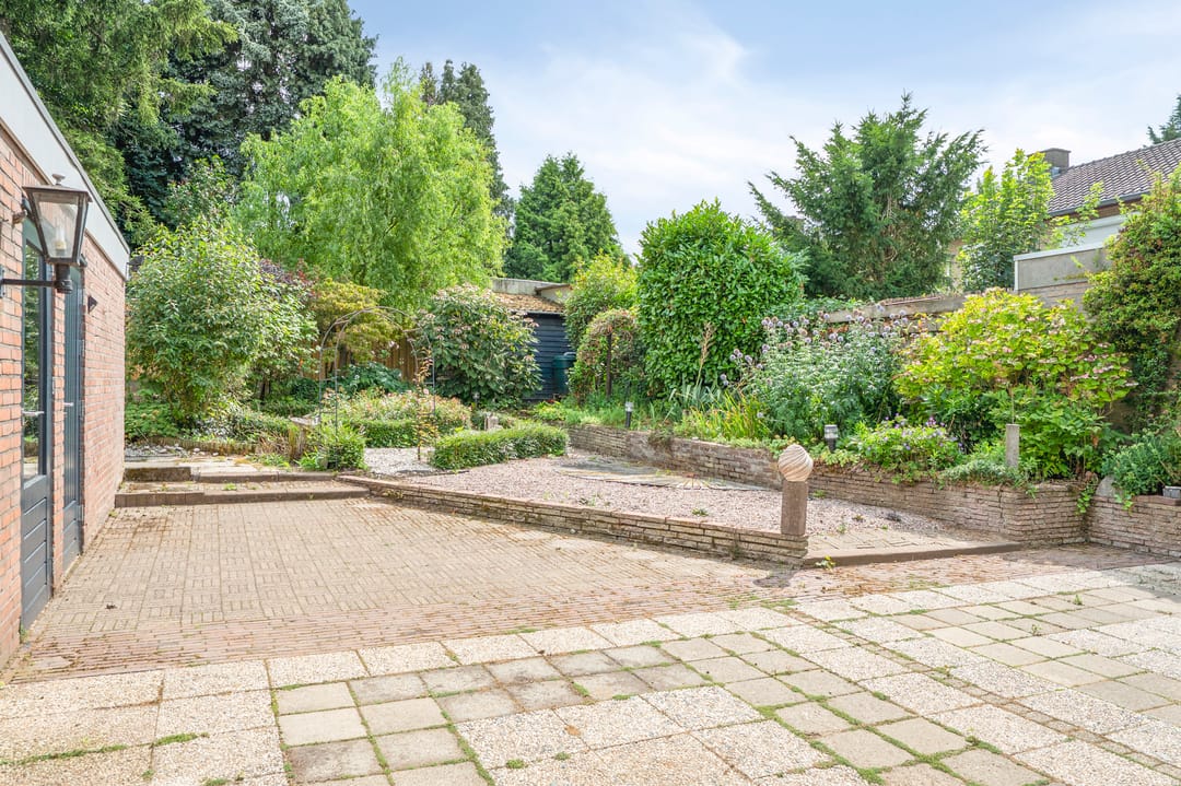 Foto 23 van Gouverneur Houbenstraat 14