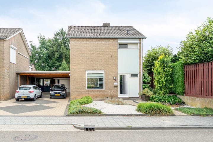 Foto 30 van Gouverneur Houbenstraat 14