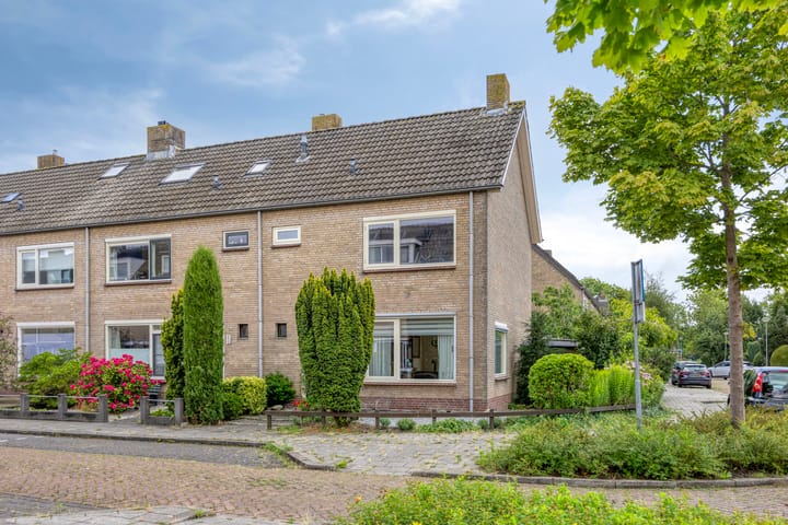 Photo 37 of Prinsessenlaan 2