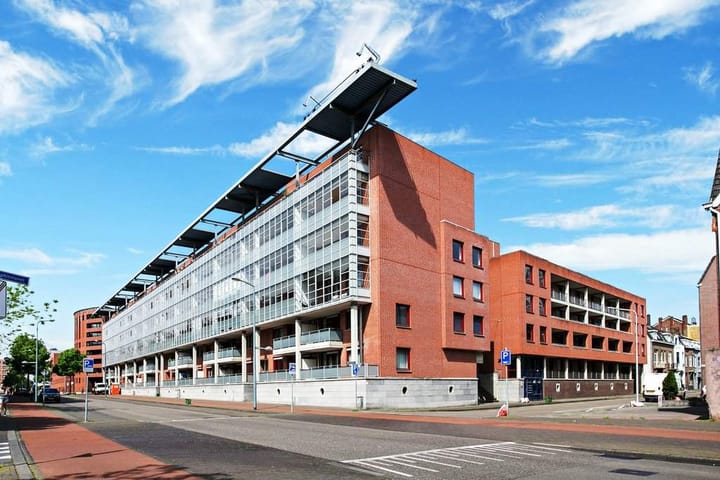 Foto 1 van Sphinxlunet 44-D