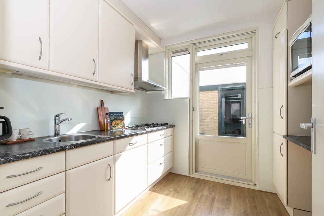 Foto 2 van Saturnusstraat 4