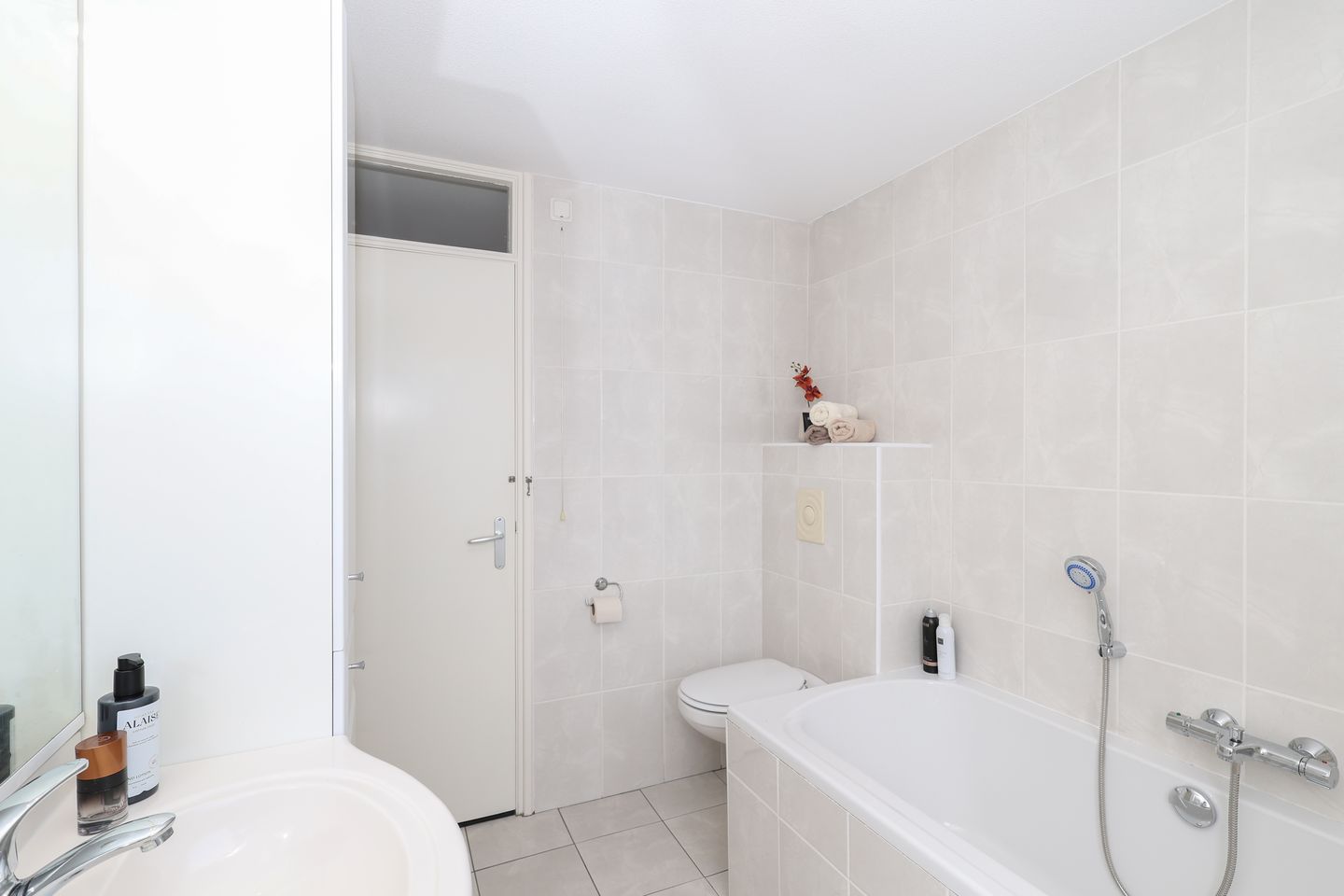 Foto 40 van Saturnusstraat 4