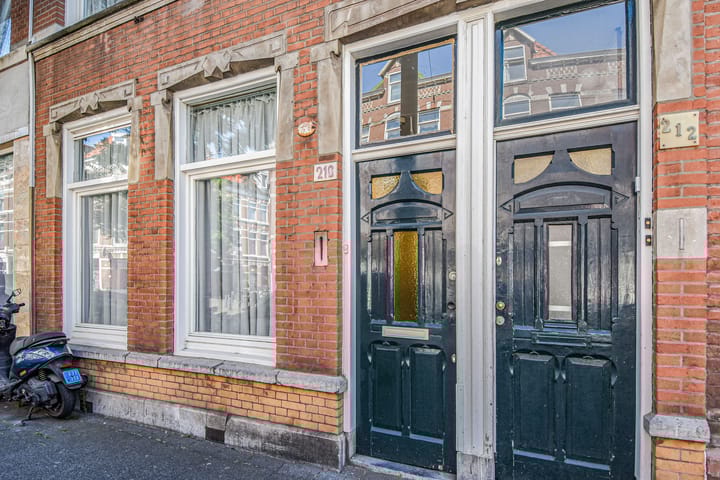 Foto 21 van Beeklaan 210