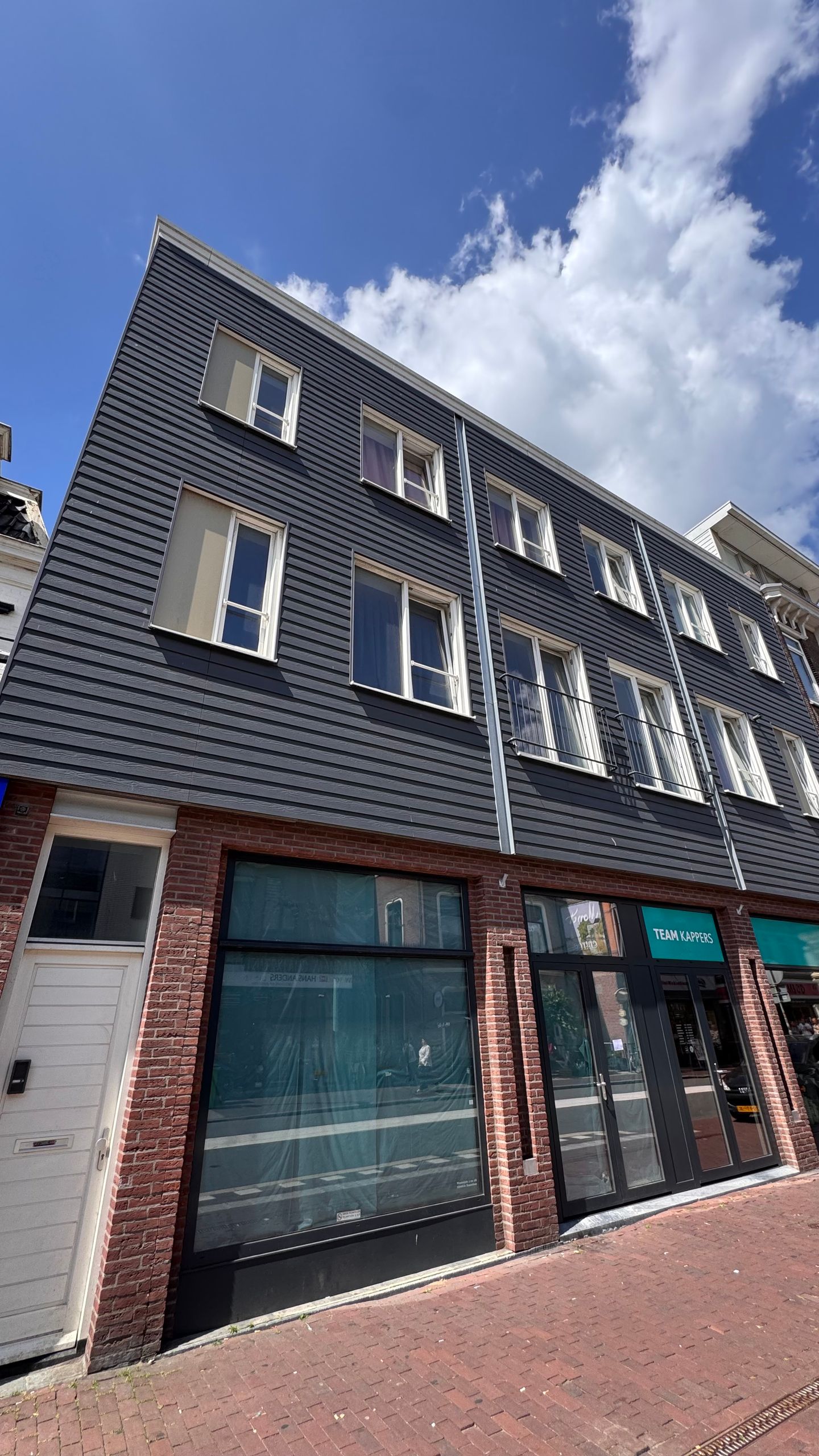 Bekijk foto 3 van Westzijde 1