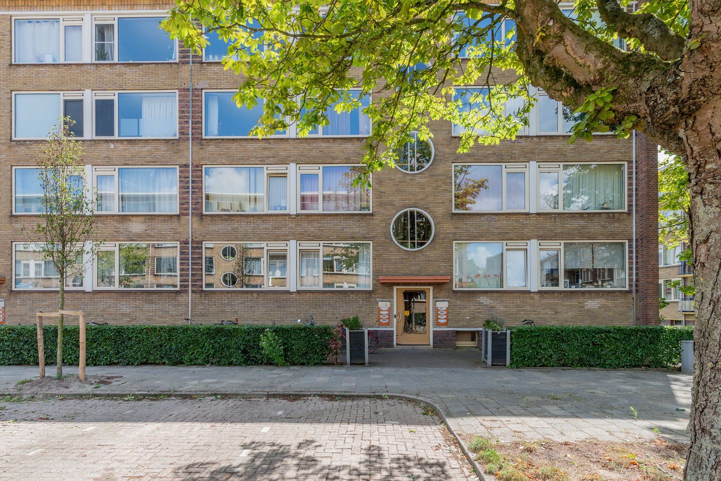 Foto 4 van J.H.Leopoldhof 10