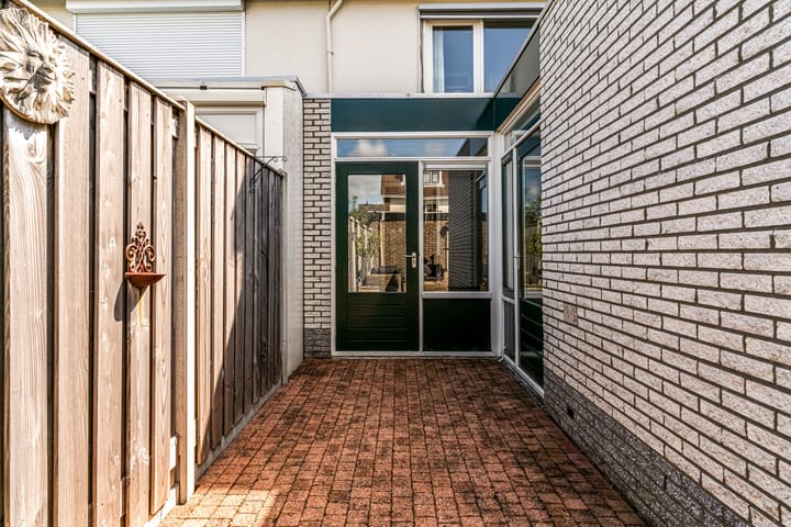 Foto 32 van Maasstraat 6