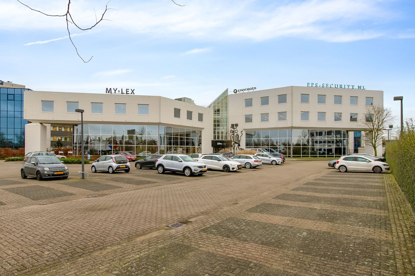 Bekijk foto 1 van Europalaan 6