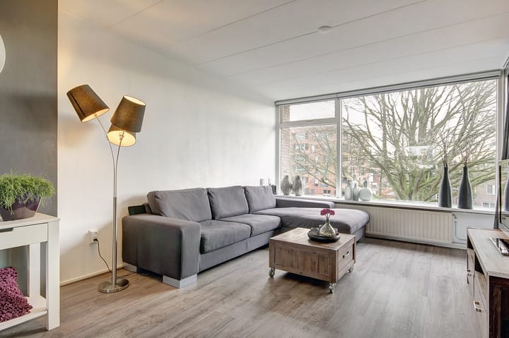 Foto 5 van Van der Waalsstraat 16-II