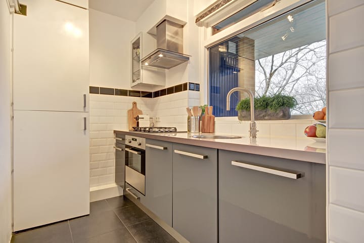 Foto 7 van Van der Waalsstraat 16-II