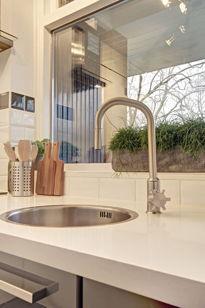 Foto 9 van Van der Waalsstraat 16-II