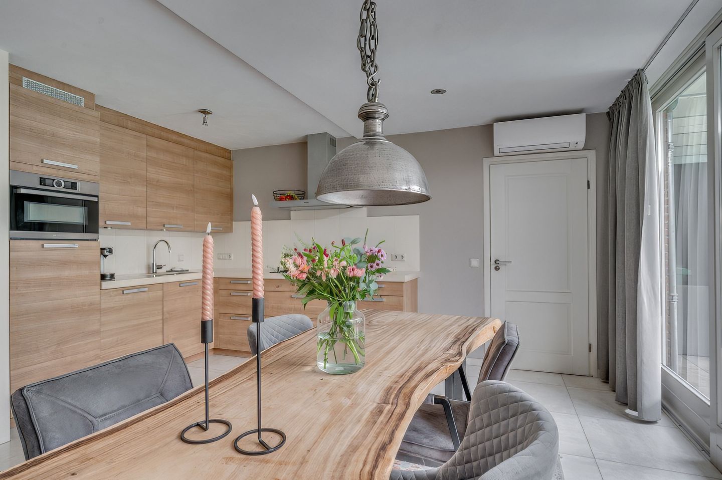 Foto 14 van Weegbree 12