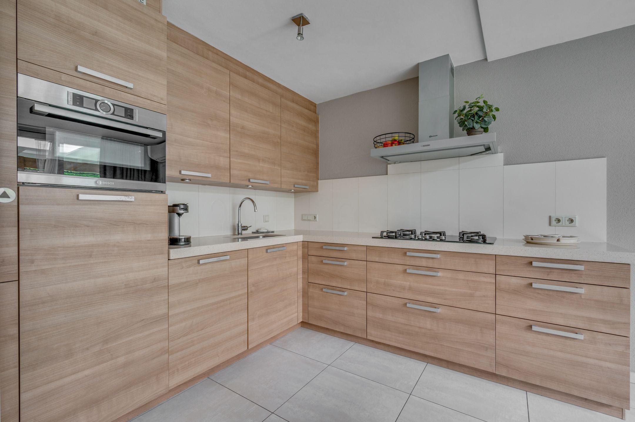 Foto 15 van Weegbree 12