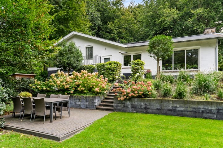 Foto 12 van Hertenlaan 15