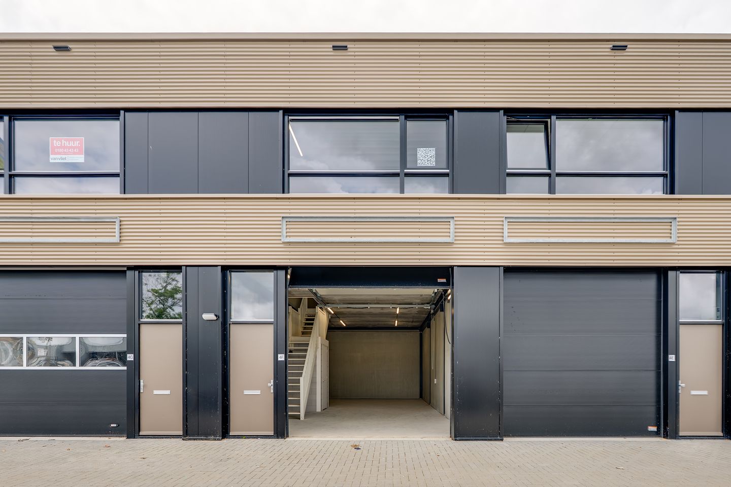 Bekijk foto 2 van Laurens Jzn. Costerstraat 4-F