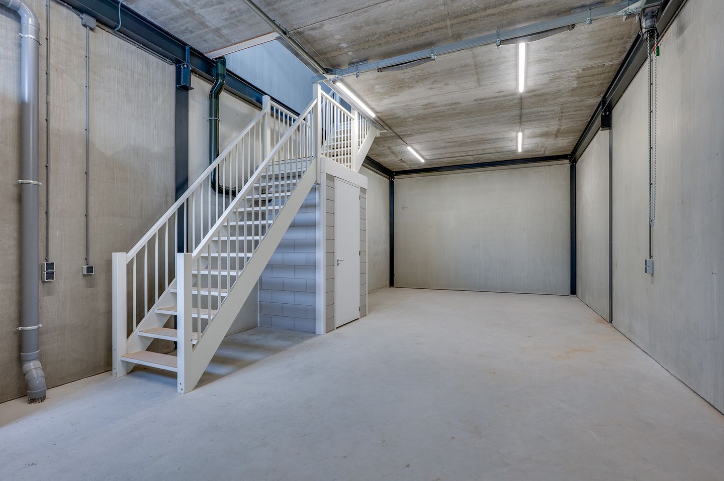 Bekijk foto 4 van Laurens Jzn. Costerstraat 4-F