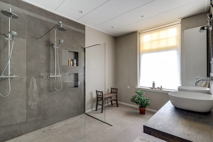 Photo 4 of Dorpstraat 9