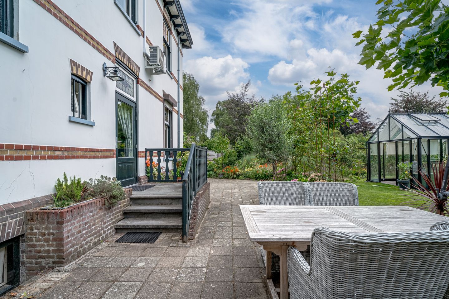 Foto 85 van Dorpstraat 9