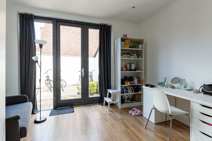 Foto 10 van Johannes Vermeerstraat 14