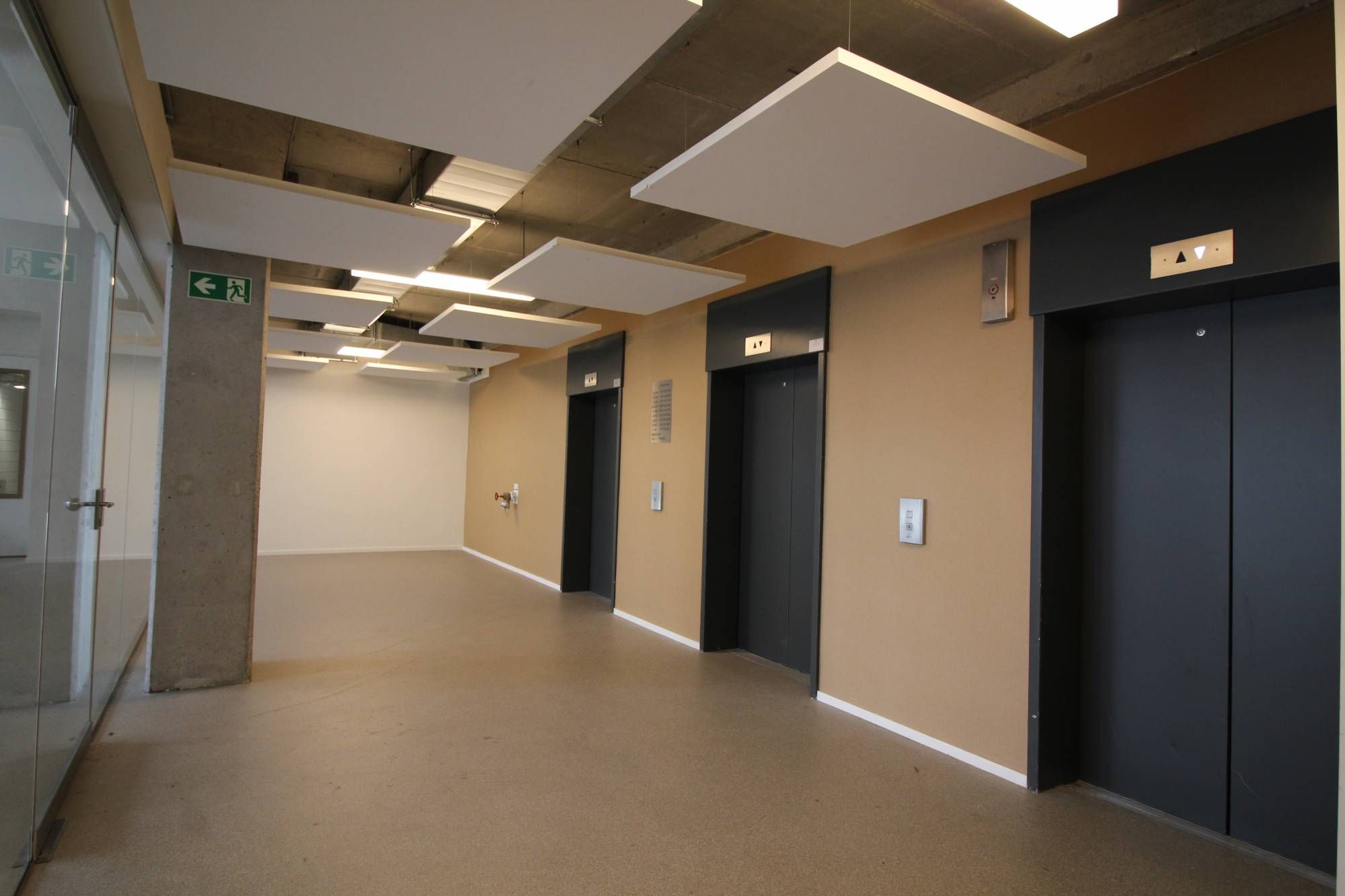 Foto 36 van Van Vollenhovenstraat 3-424