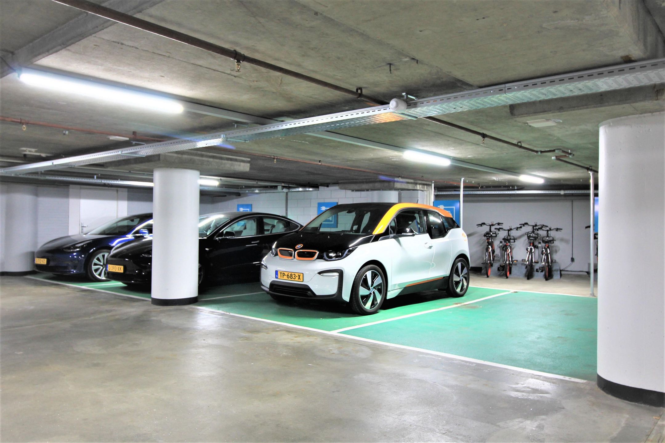 Foto 48 van Van Vollenhovenstraat 3-424