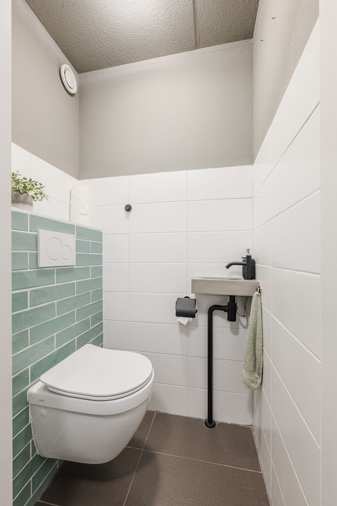 Foto 8 van Kolffstraat 3