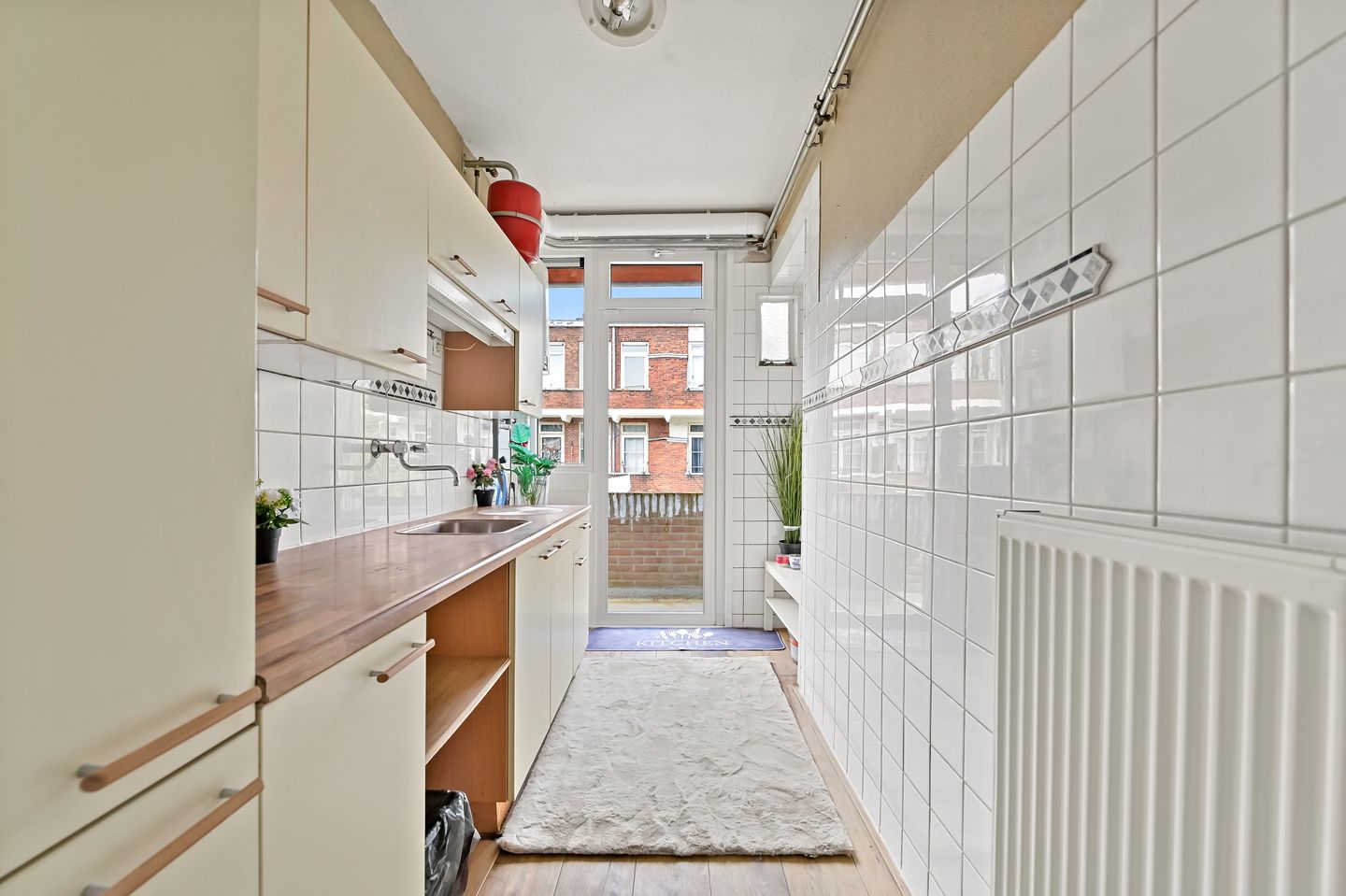 Photo 14 of Damasstraat 279