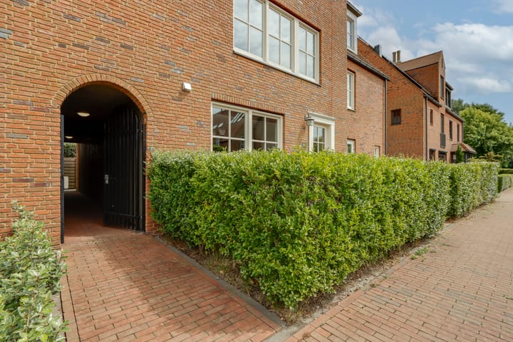 Foto 40 van Catharina van Aragonlaan 104