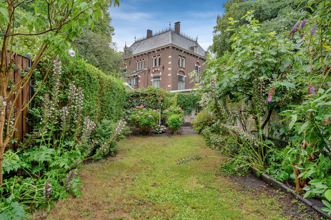 Foto 13 van Emmastraat 90