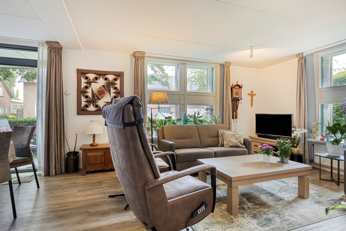 Photo 10 of Iekink 1