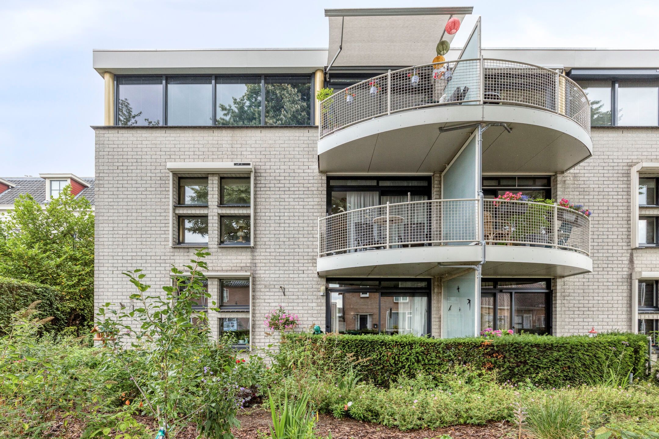 Photo 30 of Iekink 1