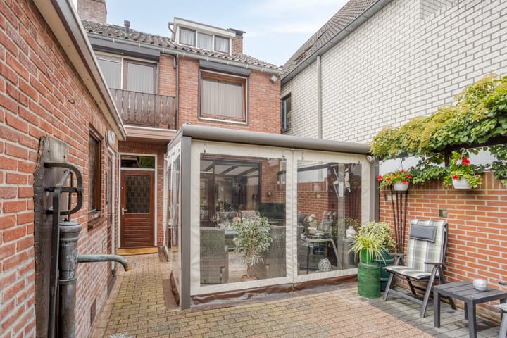 Foto 37 van Deurningerstraat 236