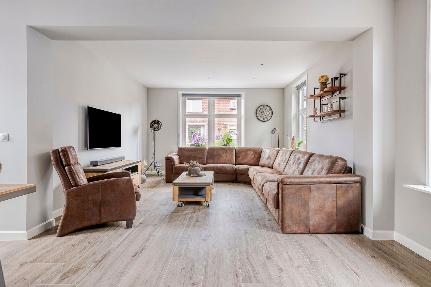 Foto 25 van Nicolaas Hooijkaasstraat 2