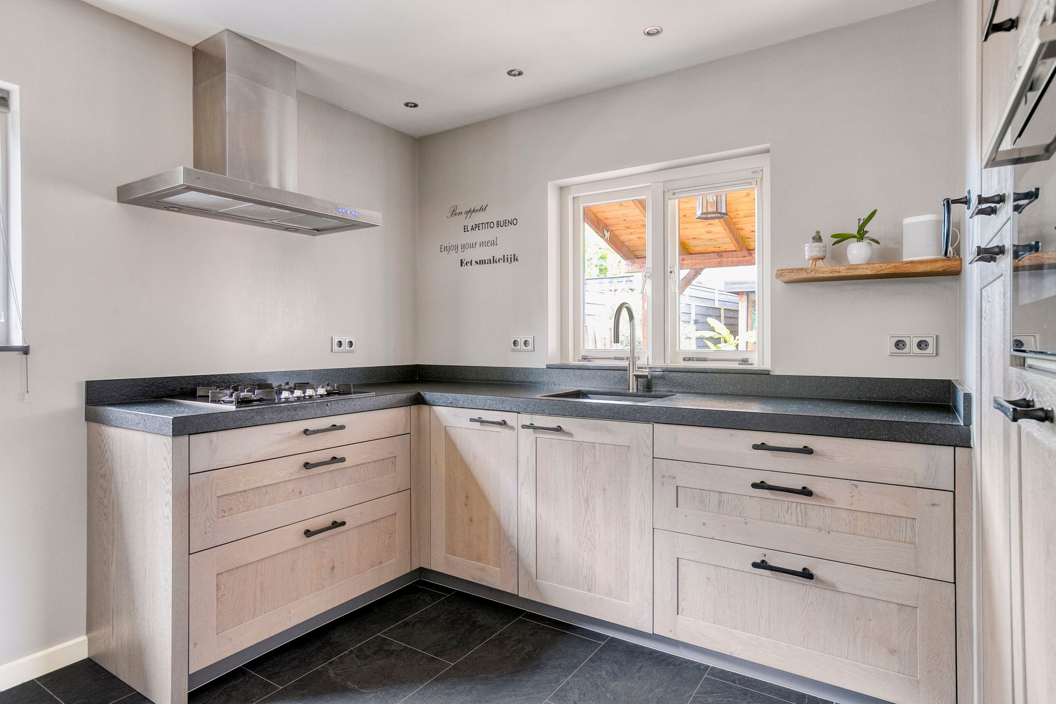 Foto 33 van Nicolaas Hooijkaasstraat 2