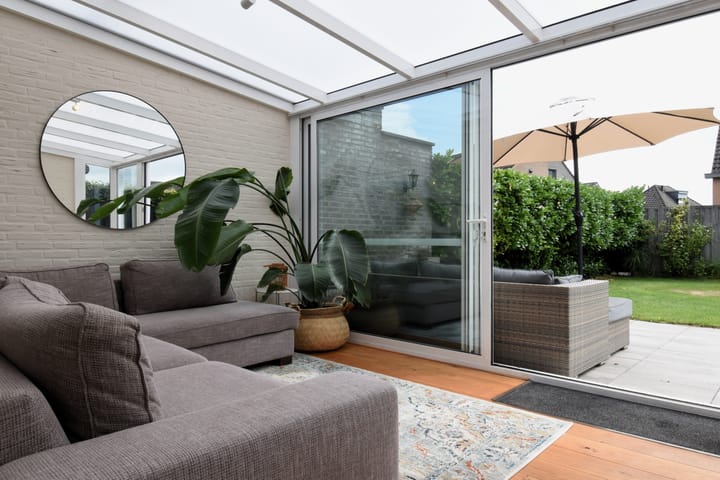 Foto 11 van Van den Hovestraat 23