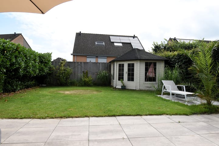 Foto 19 van Van den Hovestraat 23