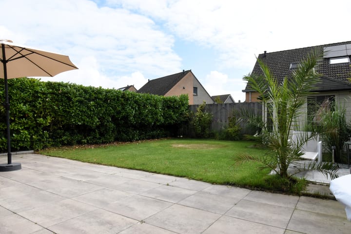 Foto 20 van Van den Hovestraat 23