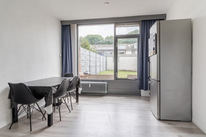 Photo 16 of Bellinistraat 197